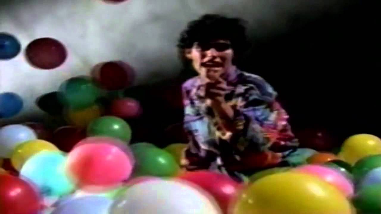 Pedro Suarez-Vertiz - Globo de gas (Video Oficial)
