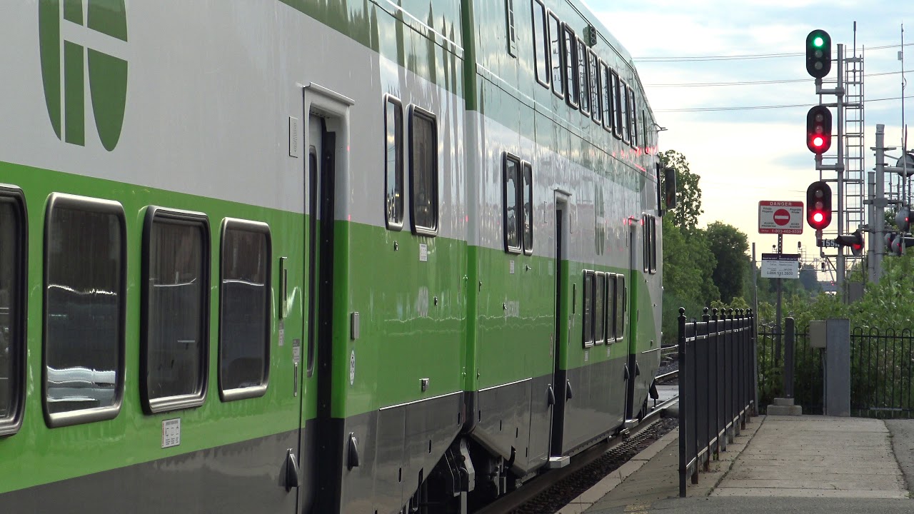[4K!] A GO Train accepts a clear signal at Brampton, Ontario!