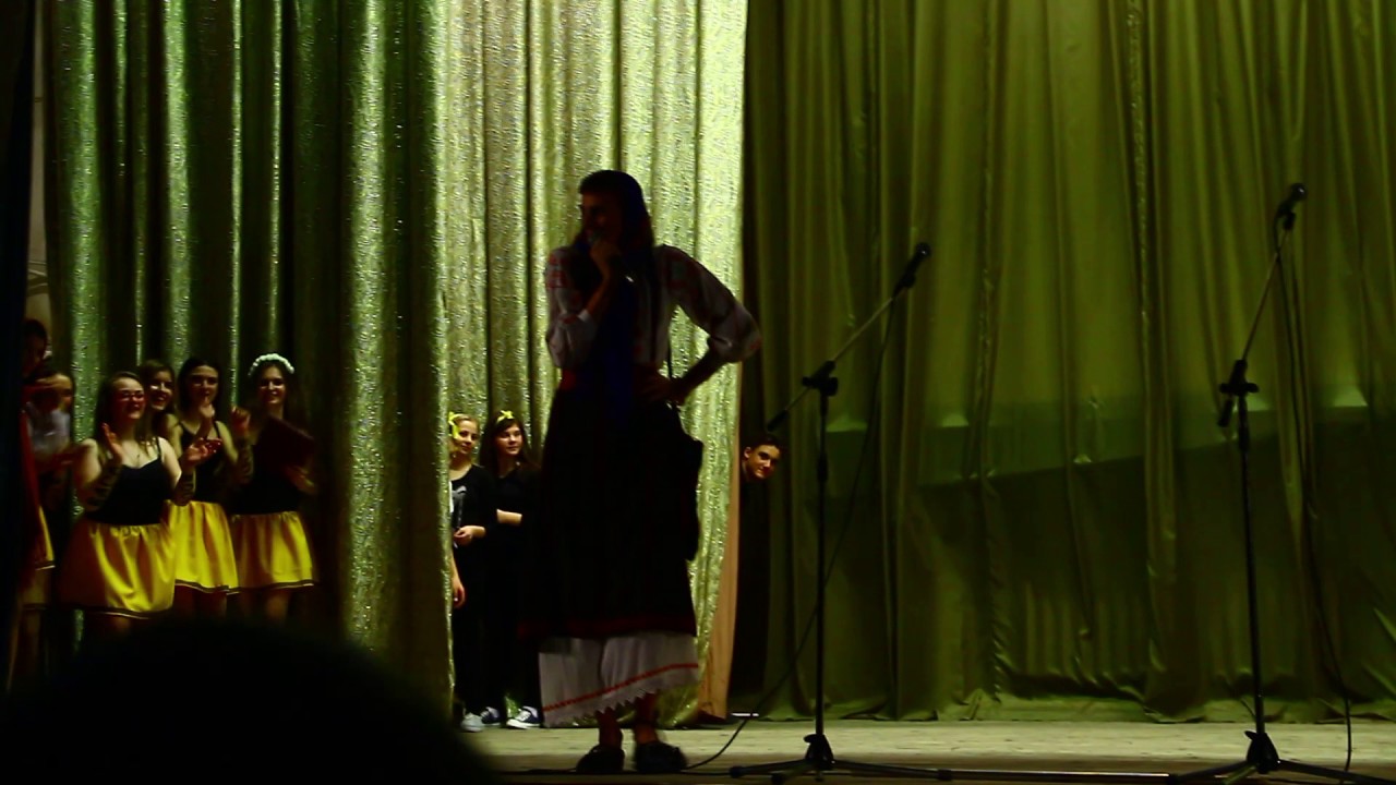 Balul bobocilor 2016 stefan neaga - catedra Canto( parodia muzicala )partea 1