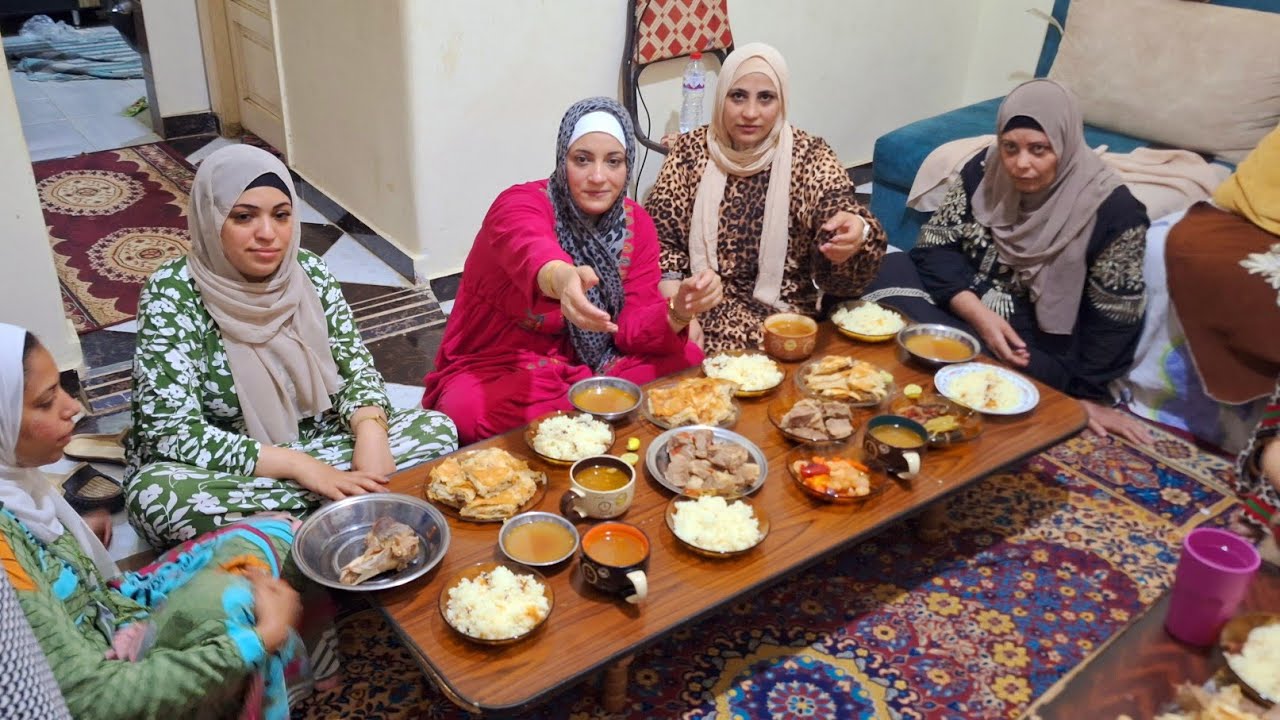 هو ده العيد الحقيقى مبيكملش من غير عزومة ست الحبايب