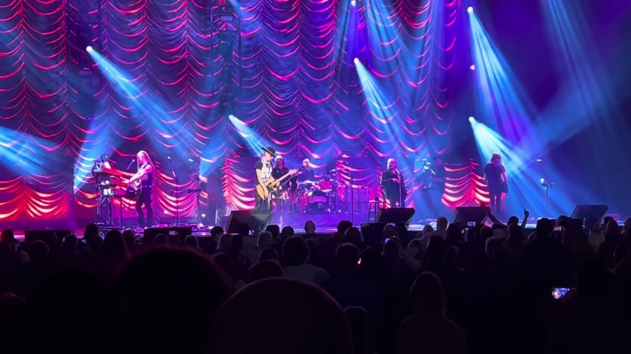 Alone by Heart Live in Concert in Bakersfield CA