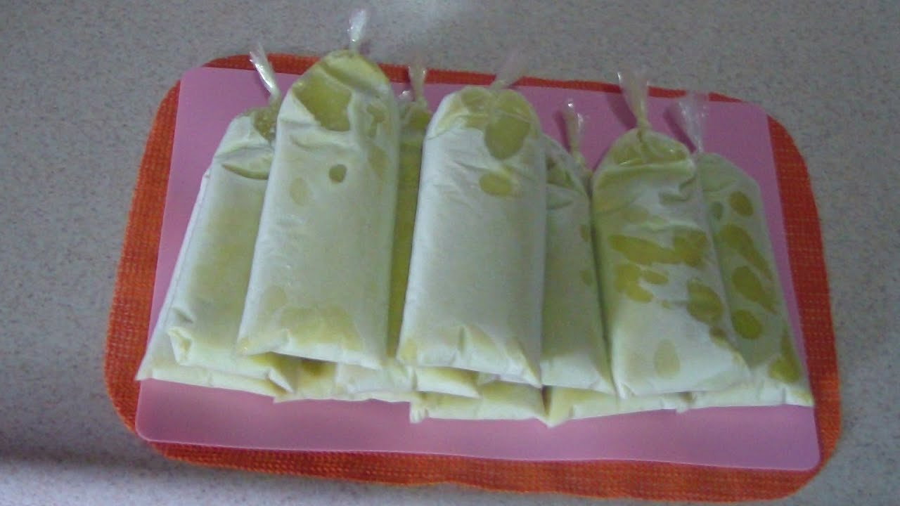 helados de pistache bolis o  saborines de pistacho