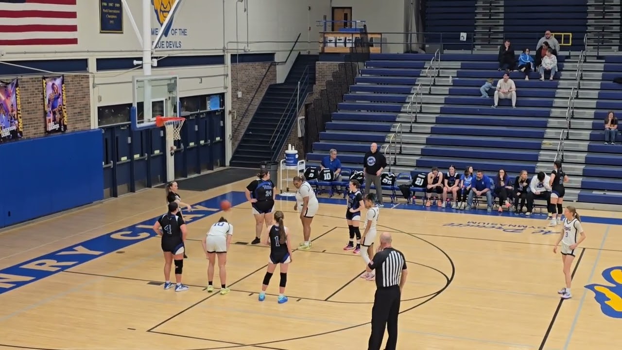 Clay vs Villa Madonna last regular season game (Lia 23pt, 6rb)