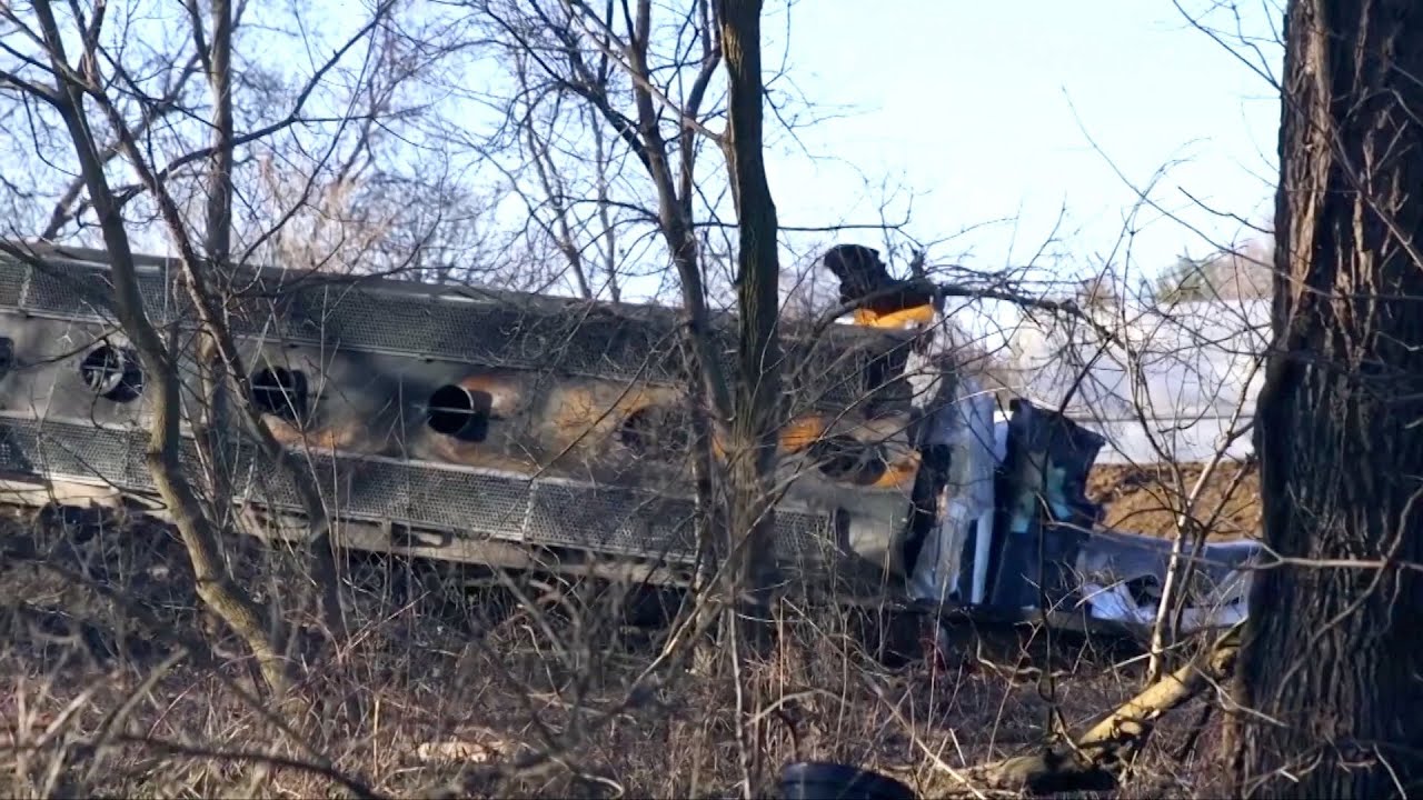 Animated timeline of U.S. hazmat train derailment