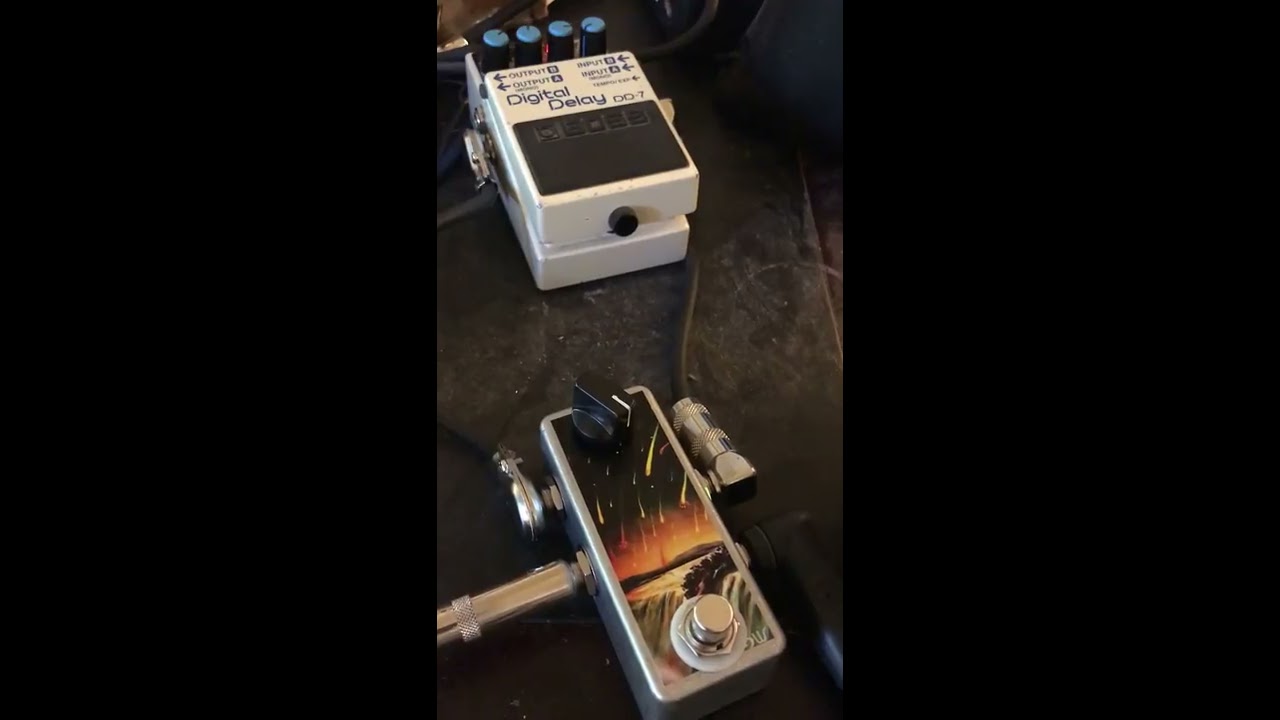 Saturnworks Momentary Feedback Looper Guitar Pedal Demo