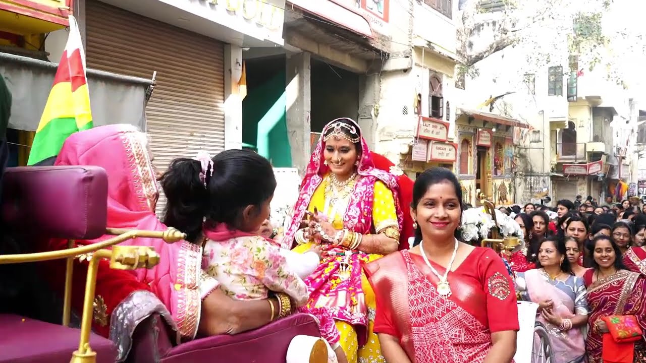 मुमुक्षु रविषा (इति) का दीक्षा में बहुमान समारोह उदयपुर पोरवाल समाज