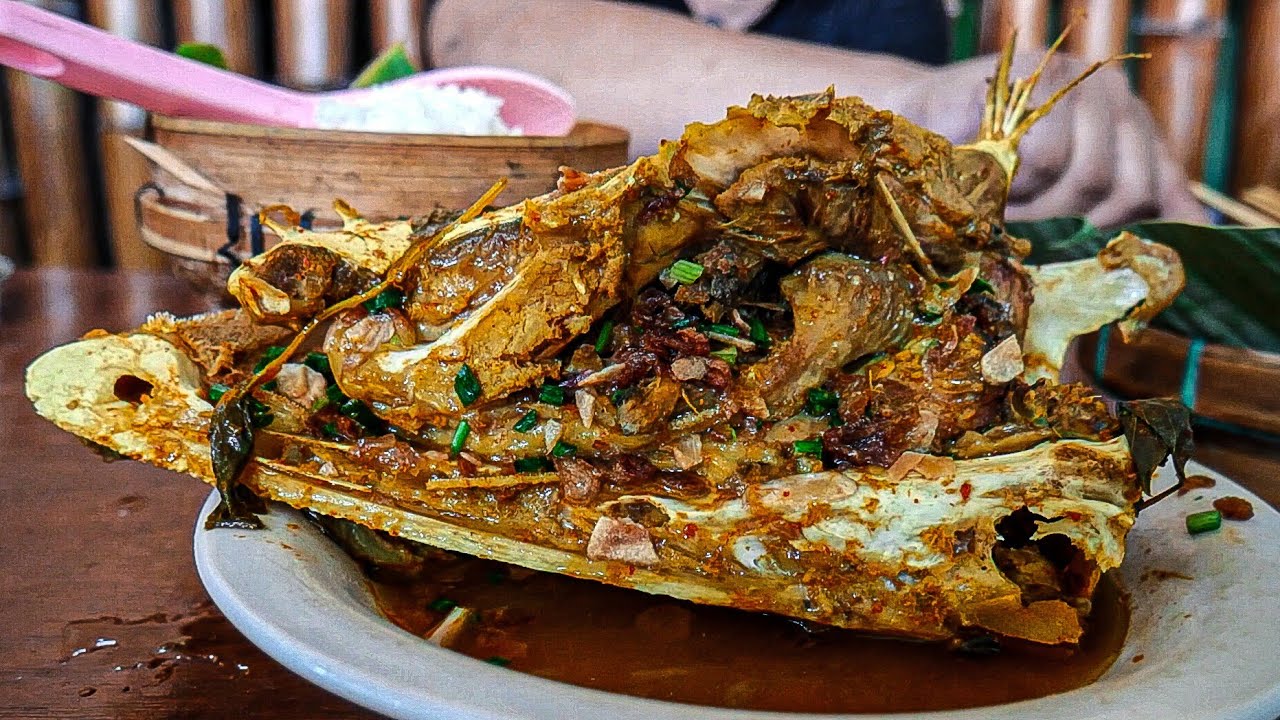 KEPALA MANYUNG DISINI BESAR KECIL HARGANYA SAMA...BERUNTUNG KALAU DAPAT YANG BESAR
