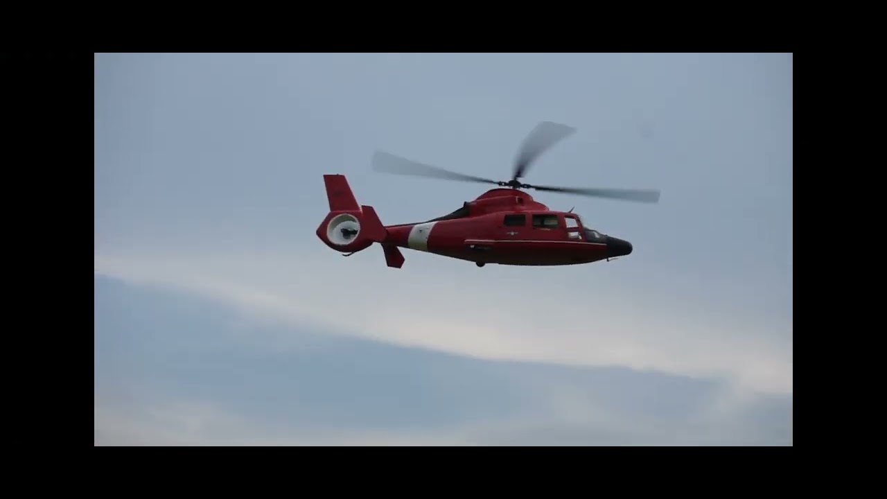Roban 800 size AS-365 Dauphin flight video