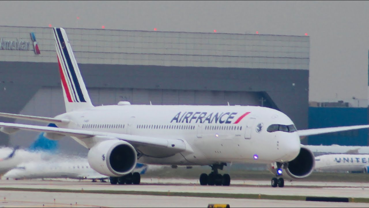 17 MINUTES OF MIDDAY PLANE SPOTTING AT CHICAGO O’HARE 