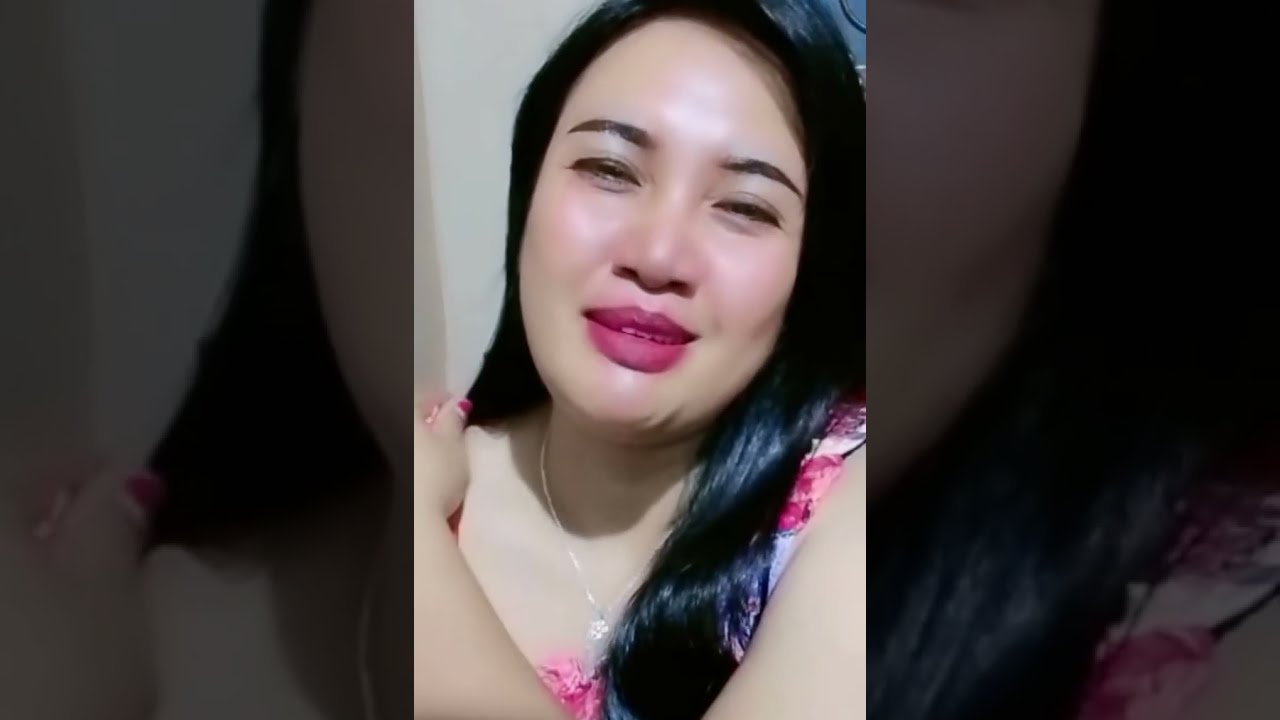 KAK IDHA SEDANG LIVE MALAM