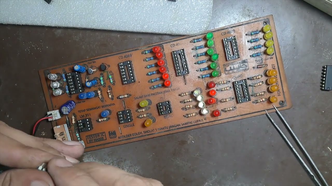 IC Checker, ic tester, check  8 types of ic on one pcb. How to check ics. Free PDF