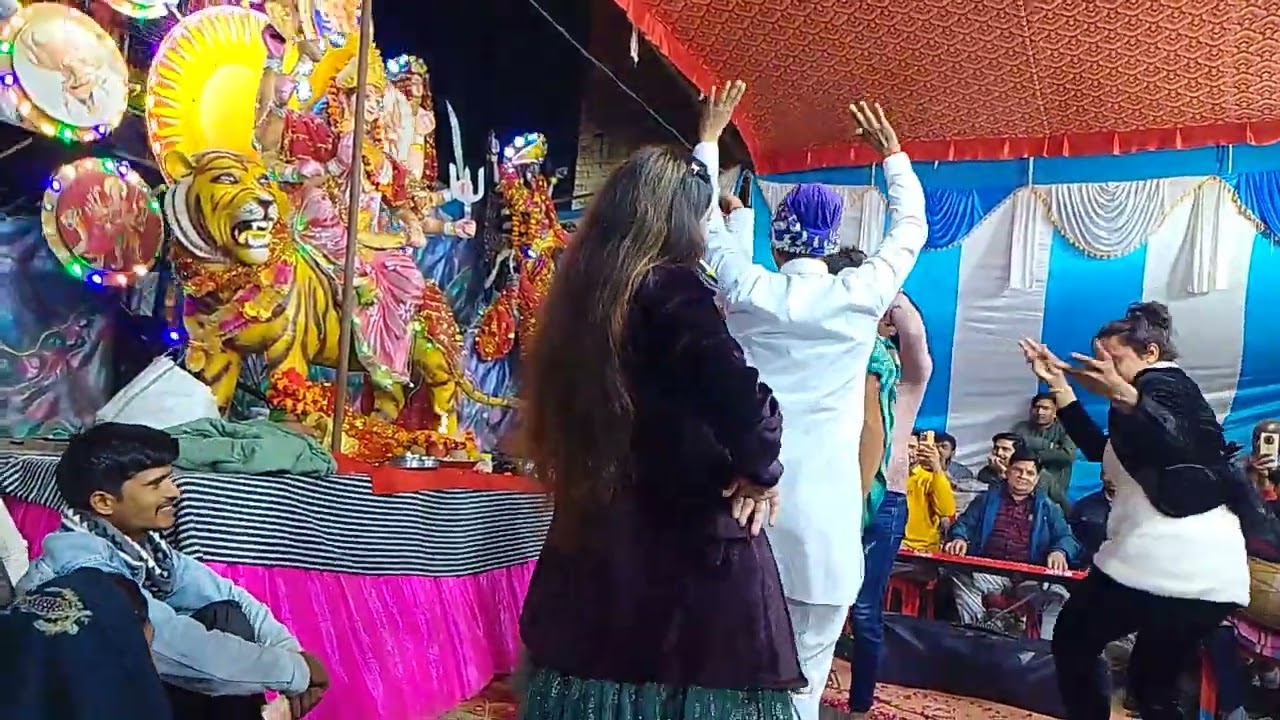 Kaila maiya ke bhavan mein mujhko le chal languriya