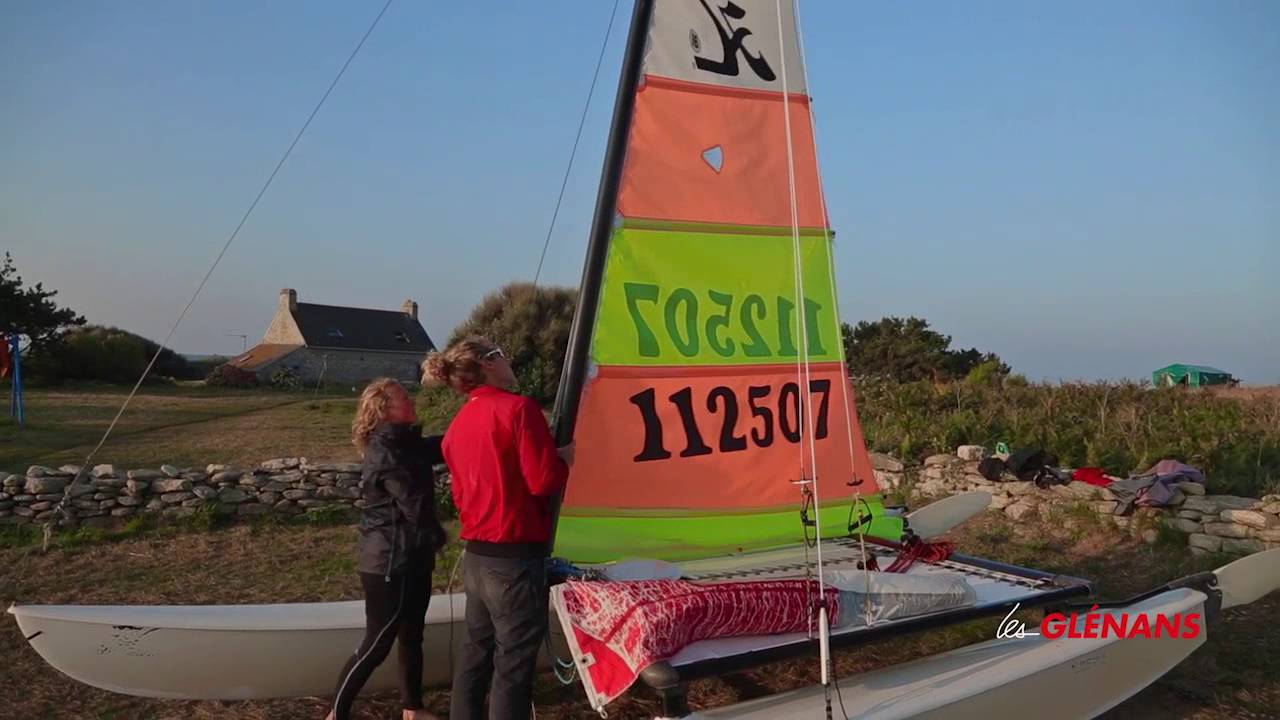 Gréer un catamaran - Mini-tuto Les Glénans