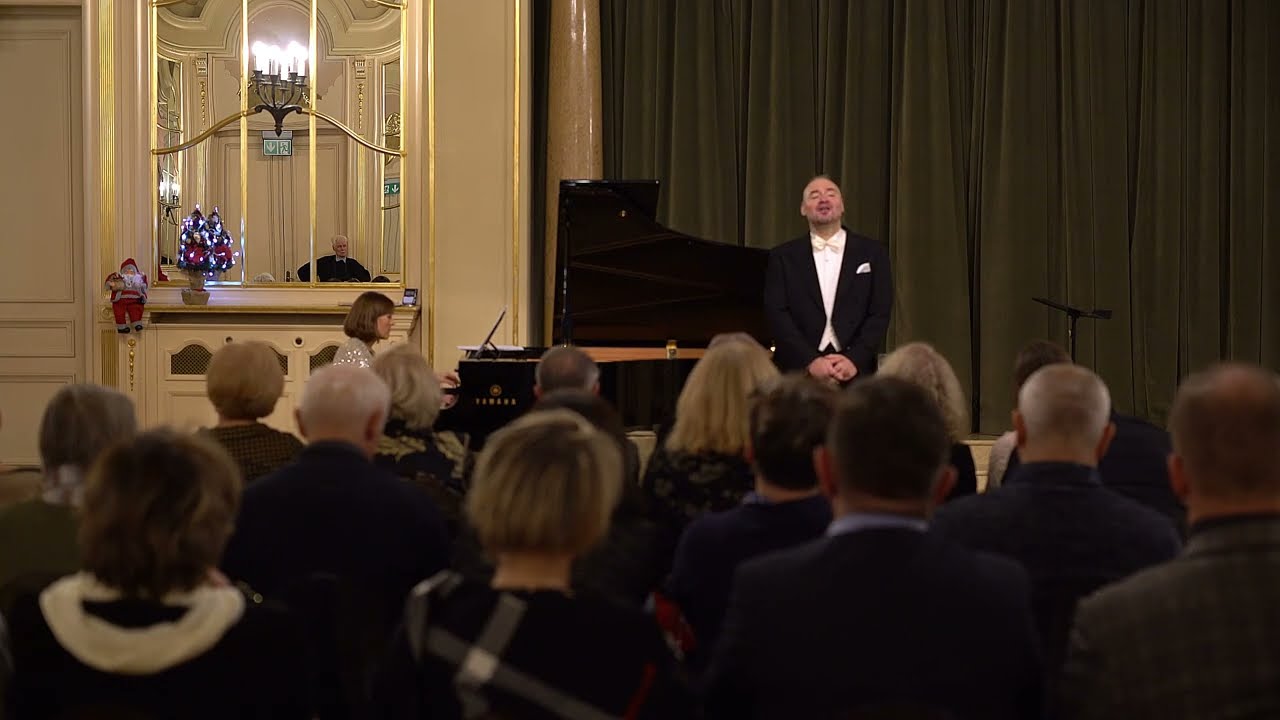 Muzeum Miasta Łodzi - Koncert kolęd śpiewany klasycznie🎄🎅występuje Piotr Hruszwicki - bas