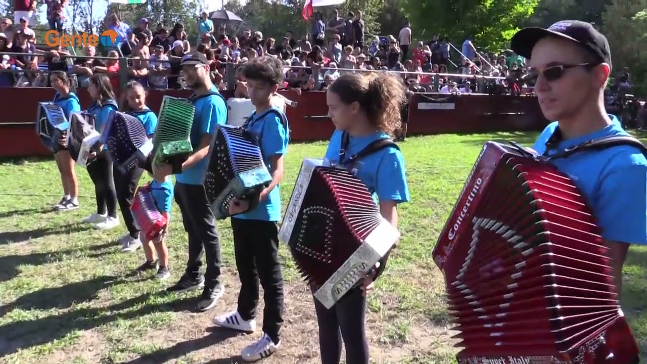 Grupo de Bombos e Concertinas do Arsenal do Minho de Toronto na Festa Brava de GenteTV