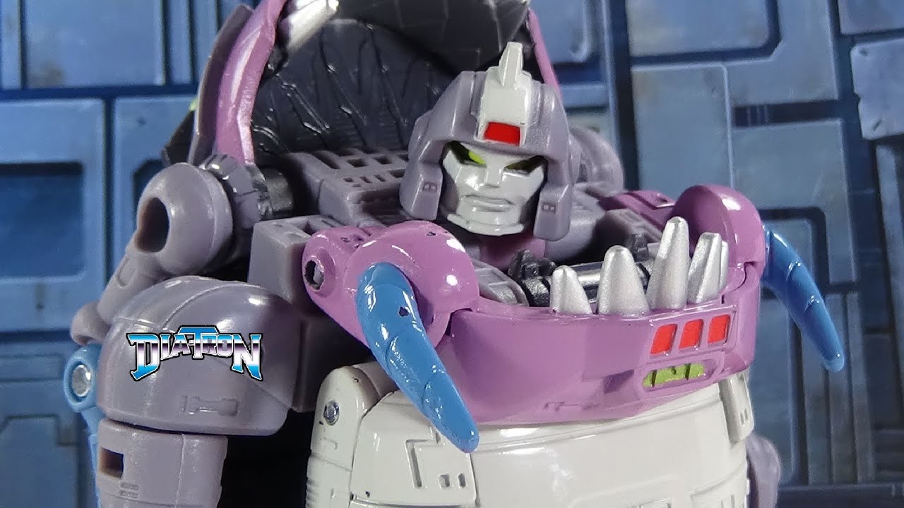 DIA-REVIEW STUDIO SERIES 86-08 GNAW