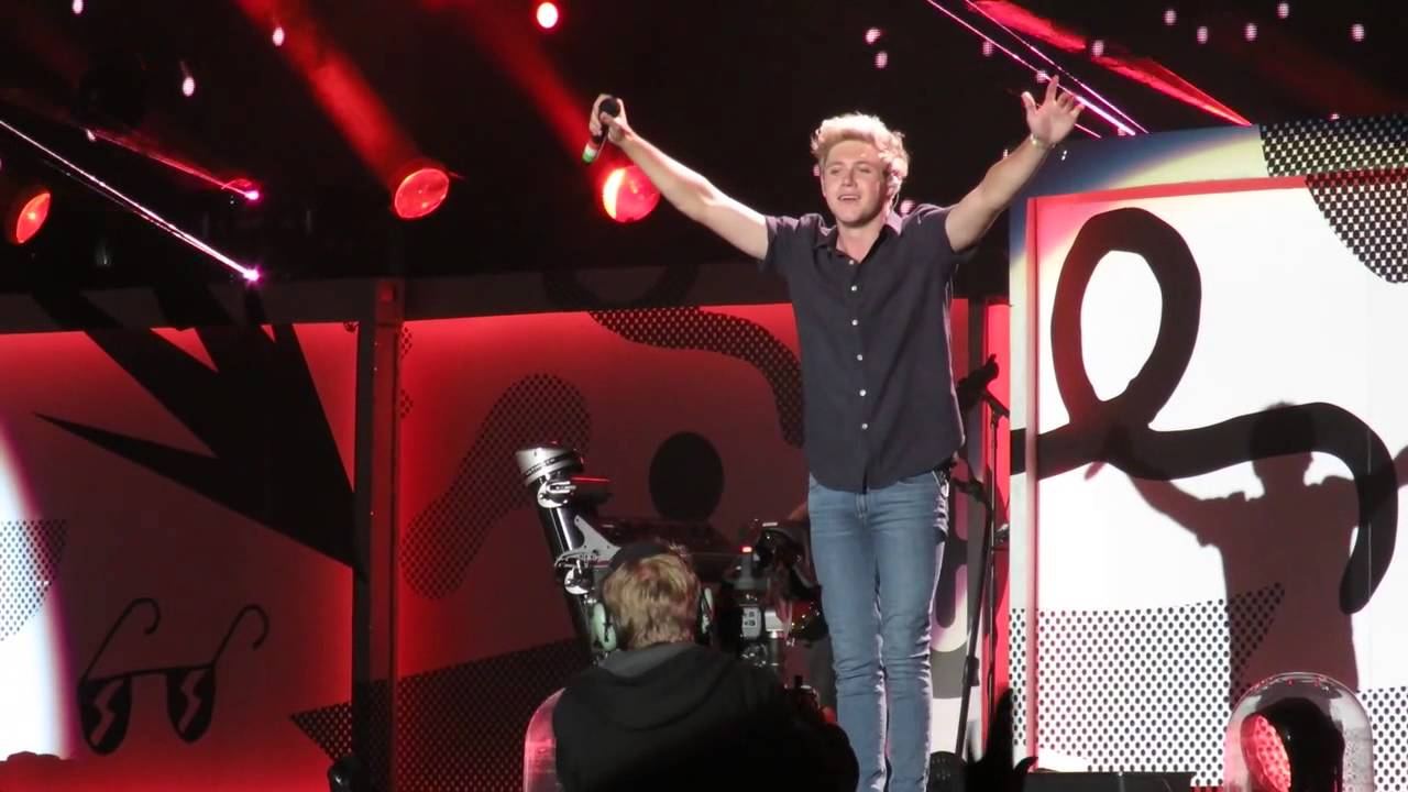 Act My Age (Niall Centric) - One Direction - 7/9/15 - San Diego