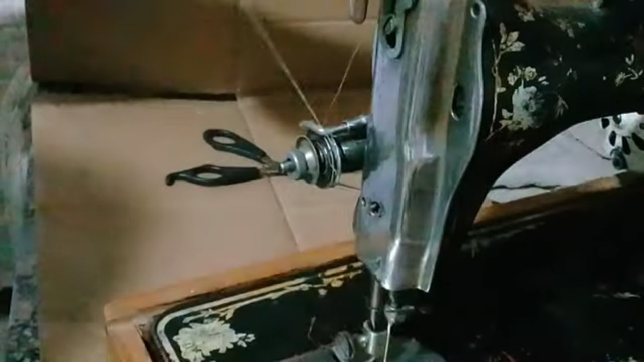ESTICADOR DE FIO QUEBRADO DA MÁQUINA DE COSTURA PRETINHA  (  COMO RESOLVER  )