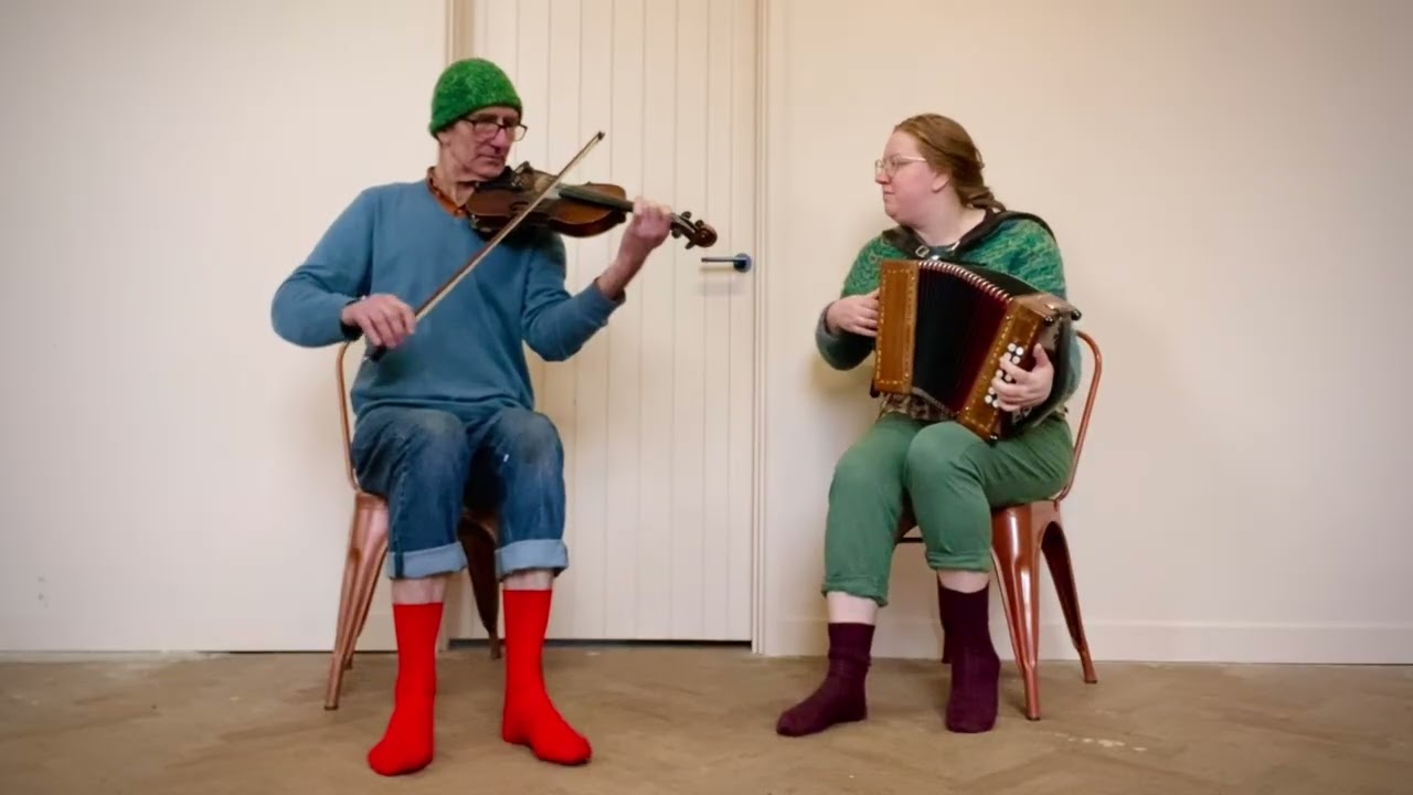 The Joy of Socks (two-time bourrée) | Becci Pamely (melodeon / accordion) and Markus Bast (violin)