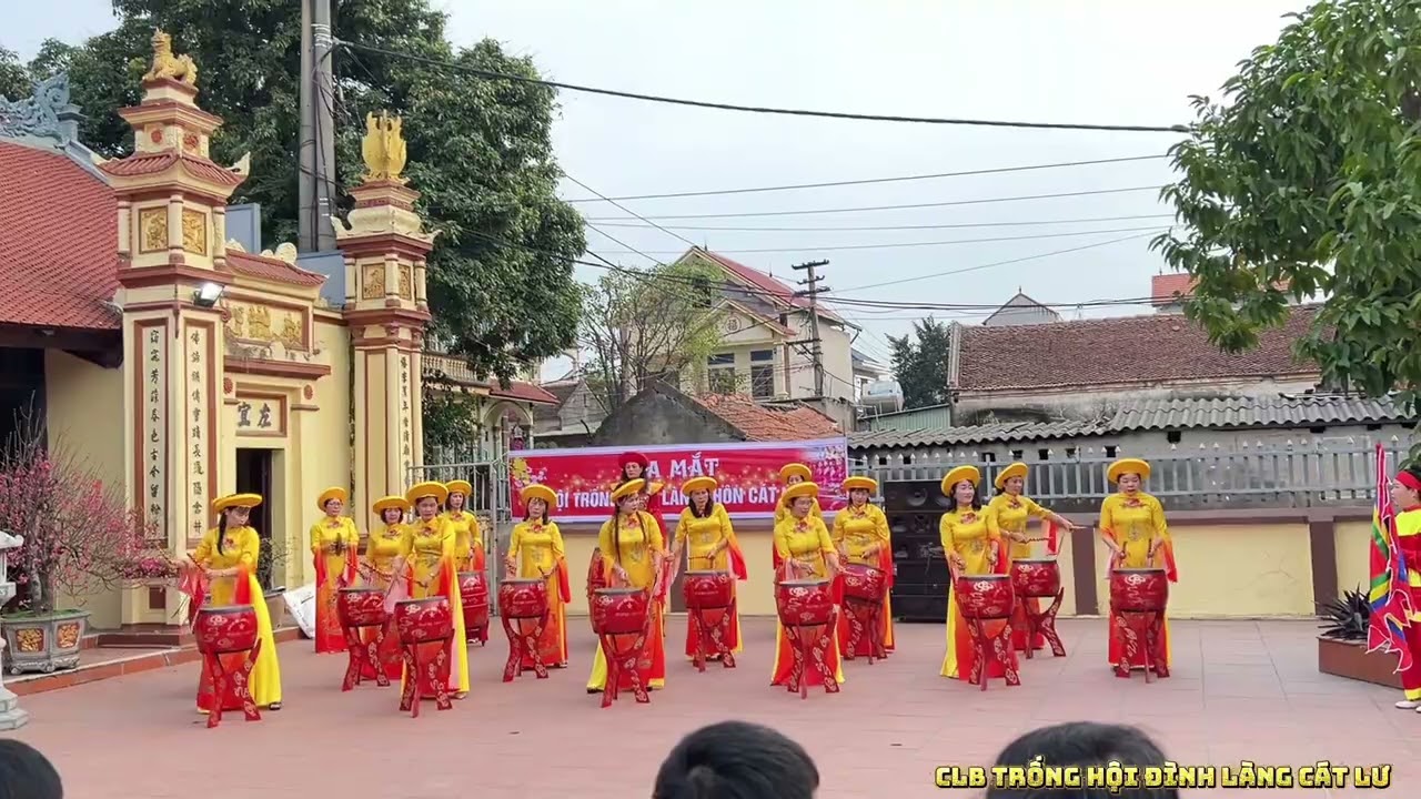 Ra mắt CLB trống hội Cát Lư 