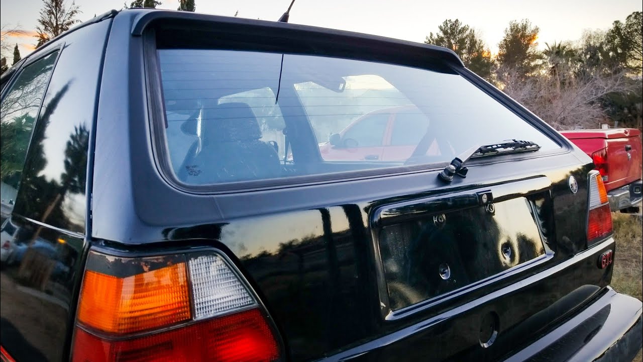 MK2 VW GTI Project ep3 - hatch window/vinyl install