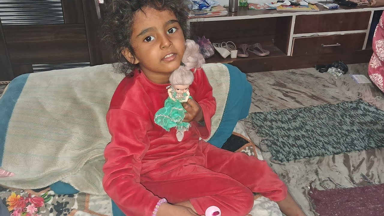 Kittu is playing with her doll house 🏠 😍 