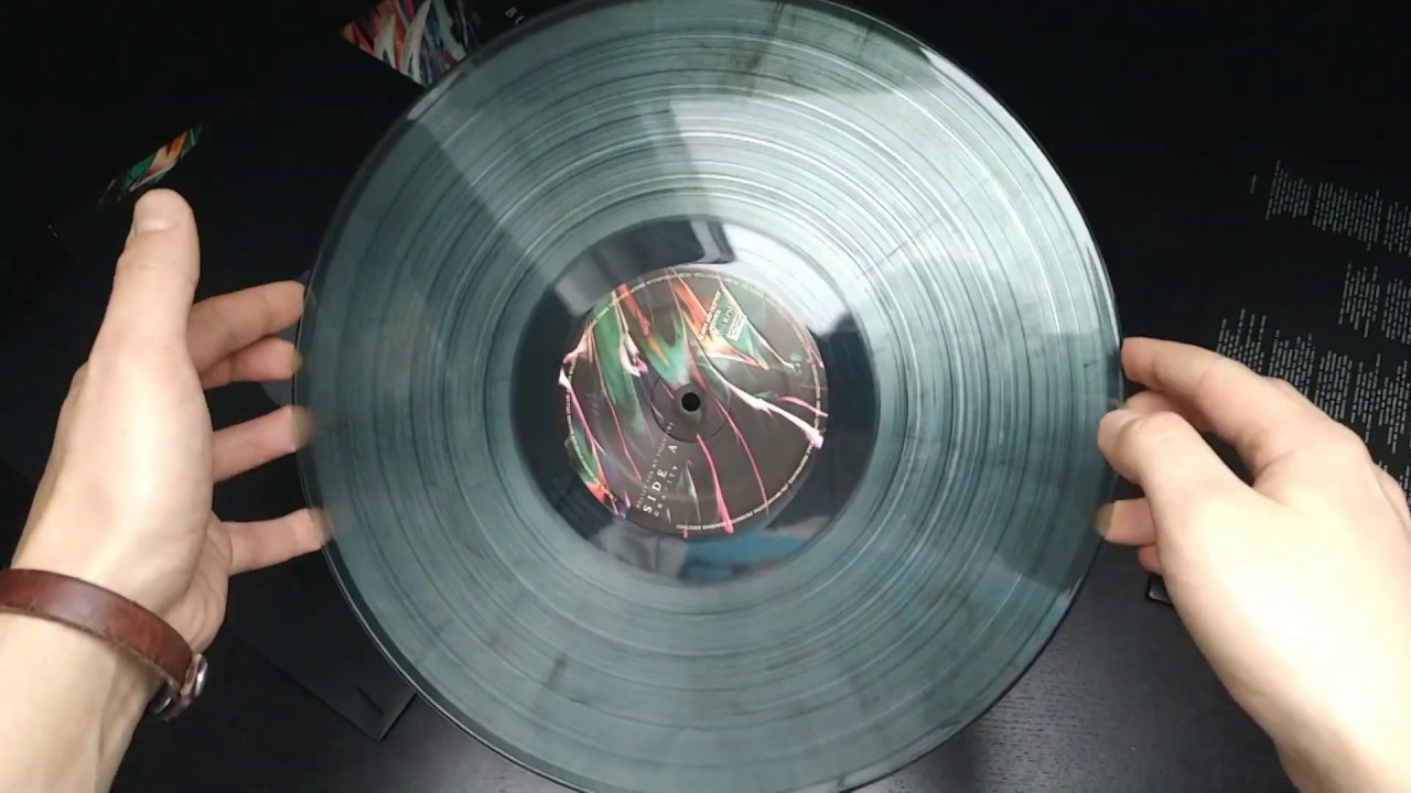 Bullet for My Valentine - Gravity (Limited edition coloured vinyl). Обзор пластинки и обложки.