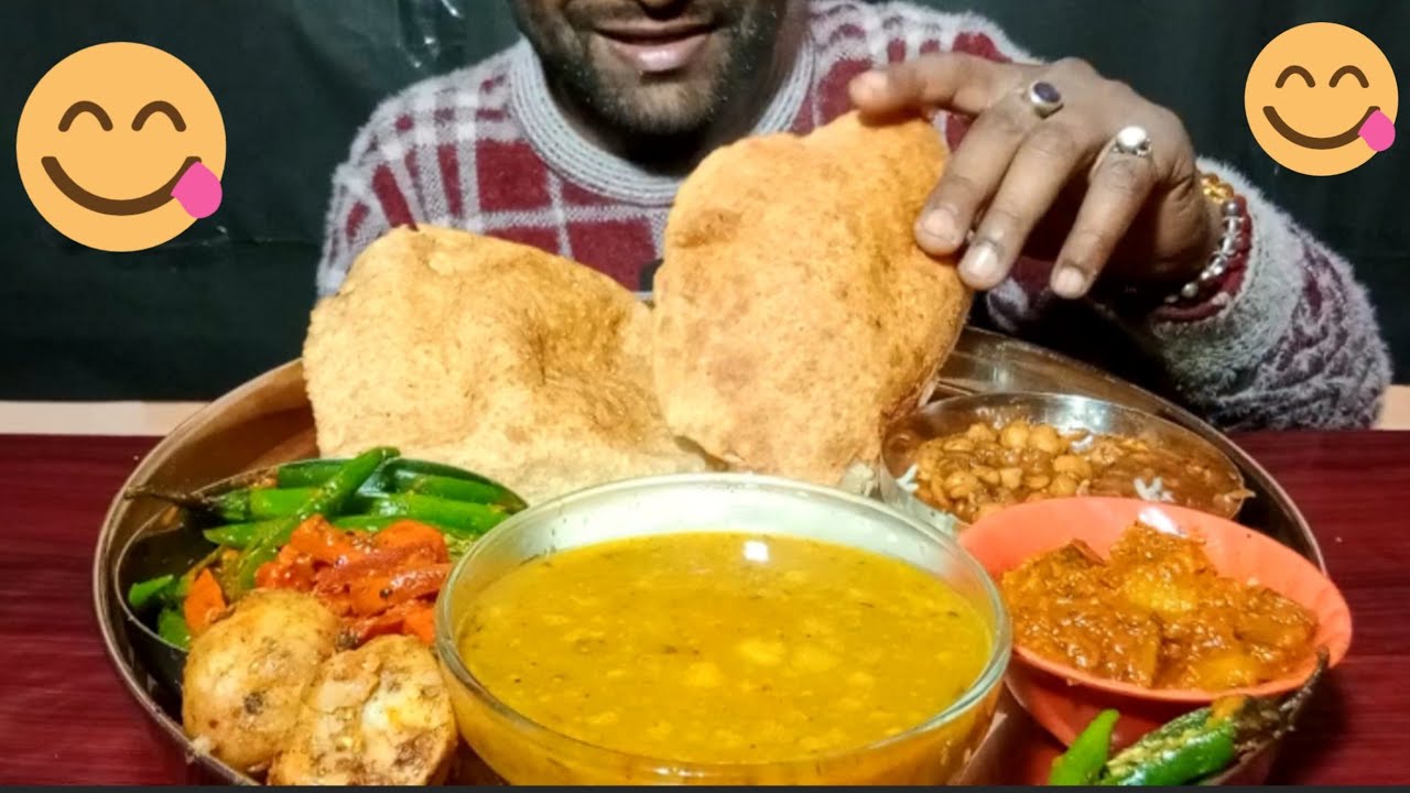 Aloo ki Sabji And Kaddu. With Bedami Puri Mirchi Achar Mukbang | Chatora ki Duniya | indian Food 
