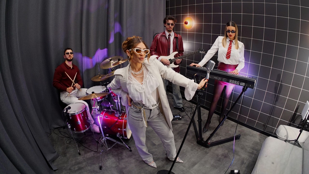 KARAYAN x Passio Band - Billie Jean meets Crazy & I Can Feel My Face Mashup