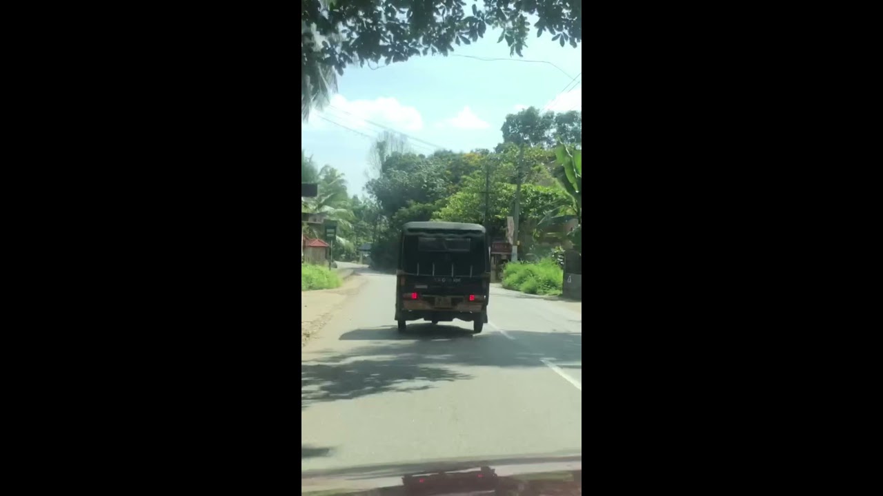 Crazy accident- Auto rickshaw Crash