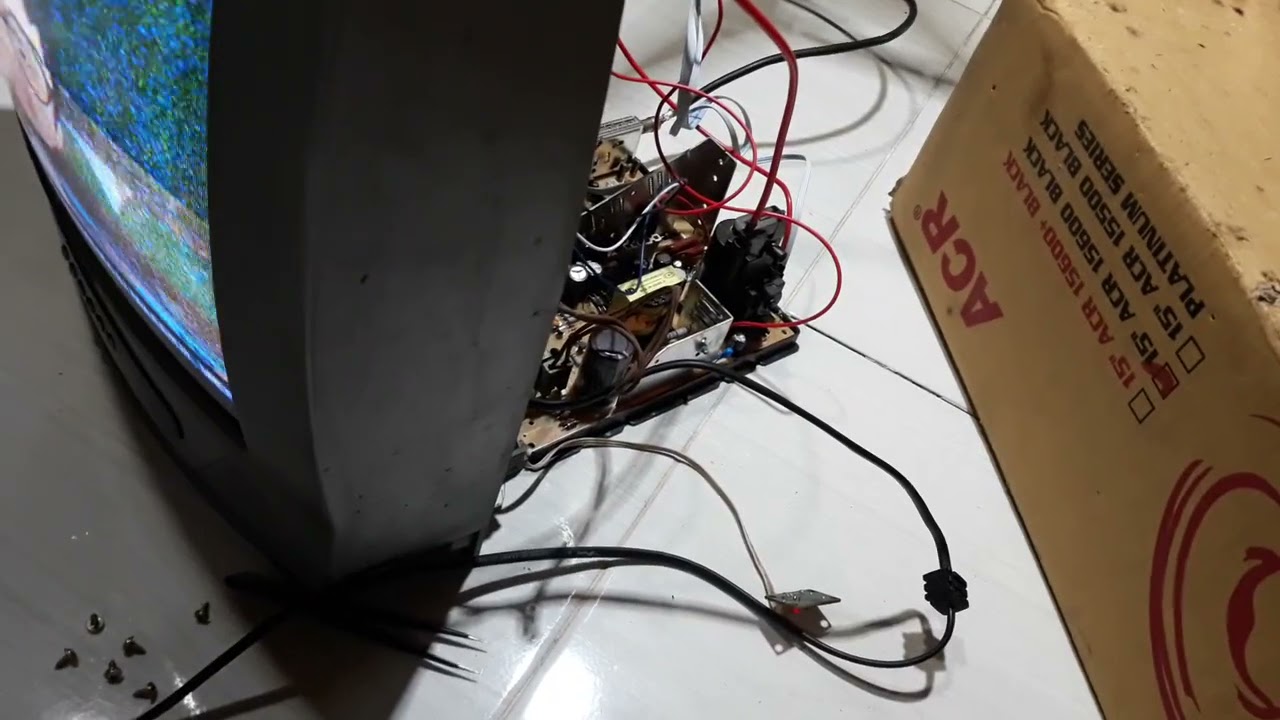 SERVIS TV CINA GAMBAR ROLLING DARI BAWAH KE ATAS, mesin baru tapi ada kesalahan dalam pemasangan.