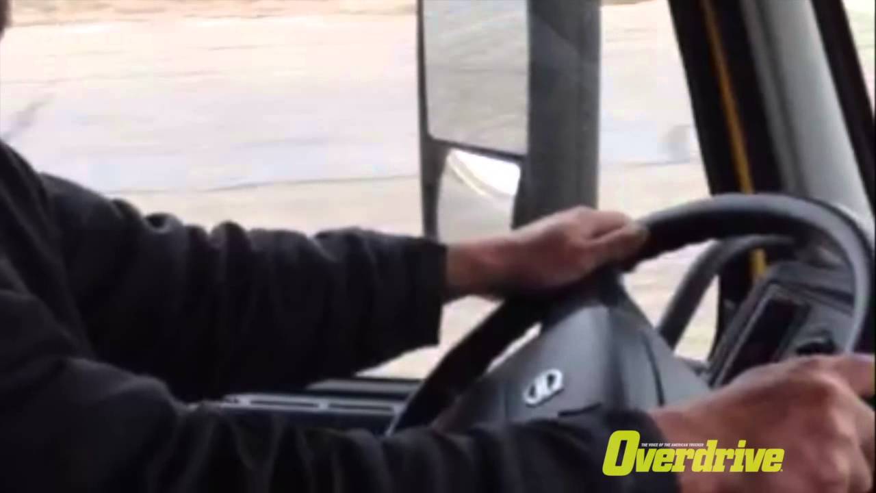 30-second trucker tip: Steer tire blowout!