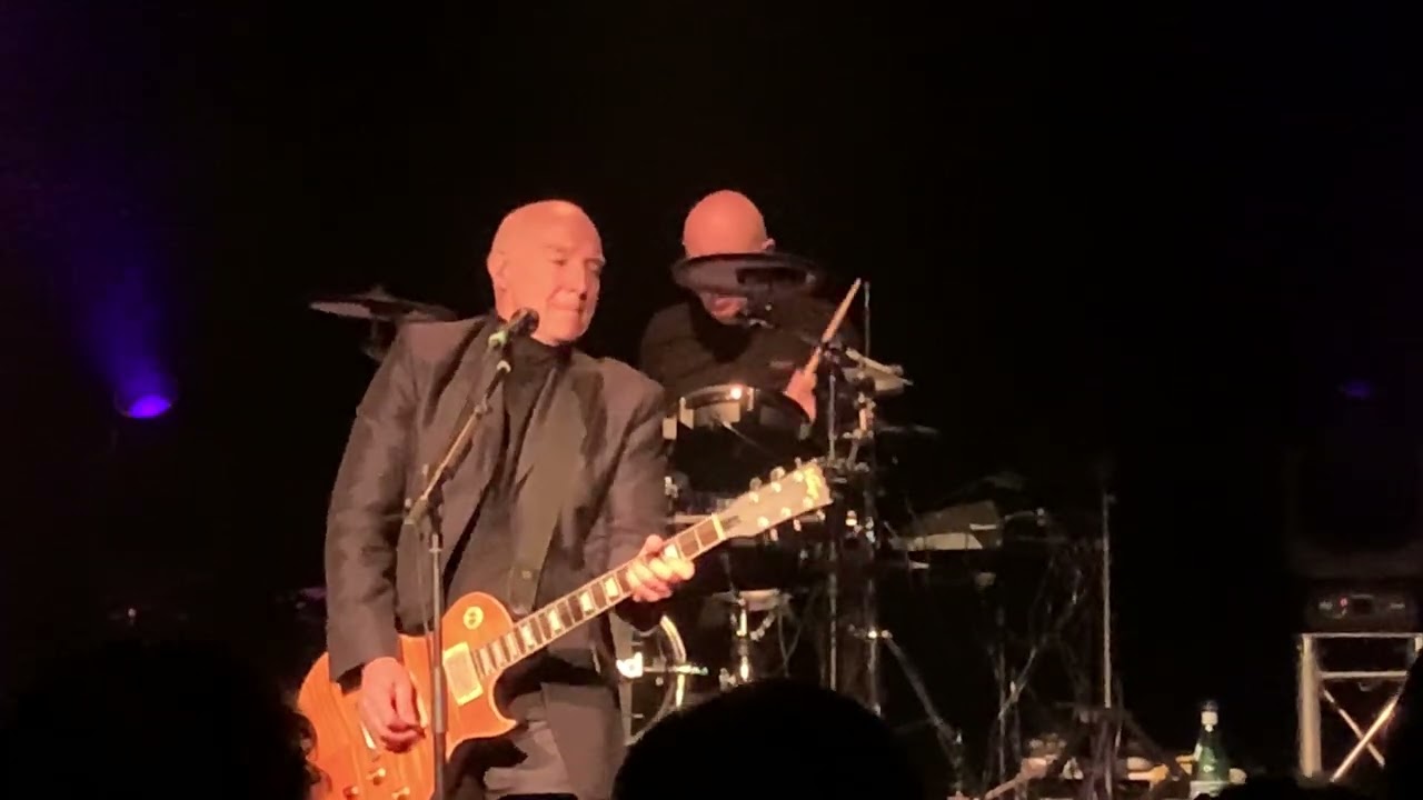 Glorious - Midge Ure live @ The Metro