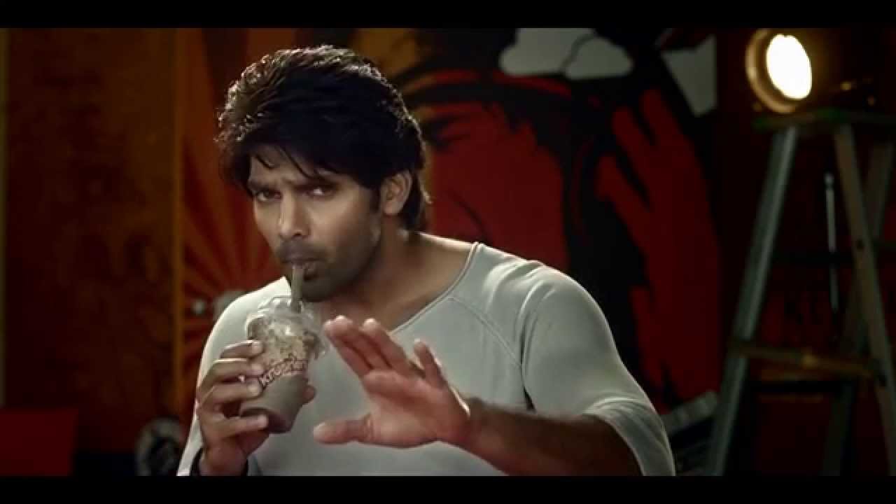 Arya WOWed by KFC Brownie Blast!