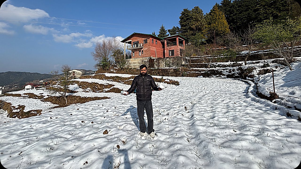 Snowfall in mountains 😍 || enjoy in huge snow || Mukteshwar || Dhanachuli || @luckybanjara04 