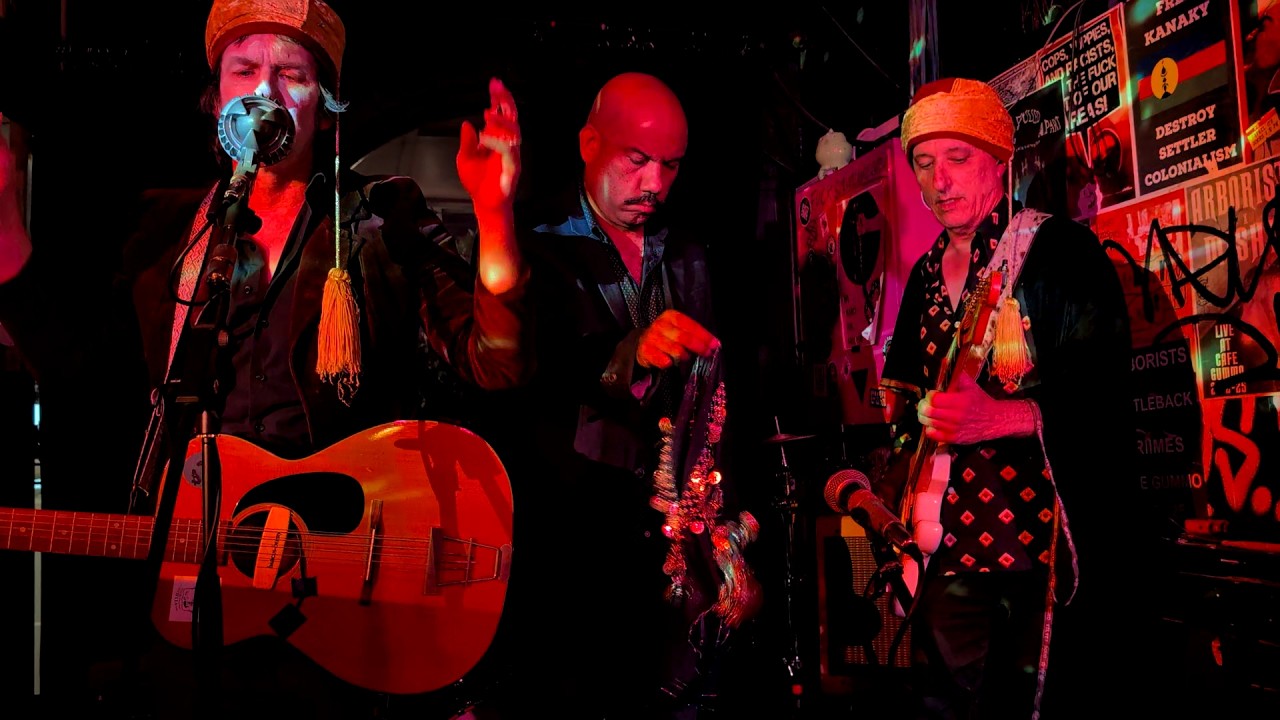 The Taps of the Holy Trinity - The Passage (Live at Cafe Gummo)