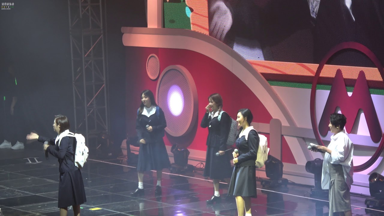[4K] 171028 마마무(MAMAMOO)무럭무럭 피크닉 팬미팅 오프닝 토크+기대해도 좋은 날