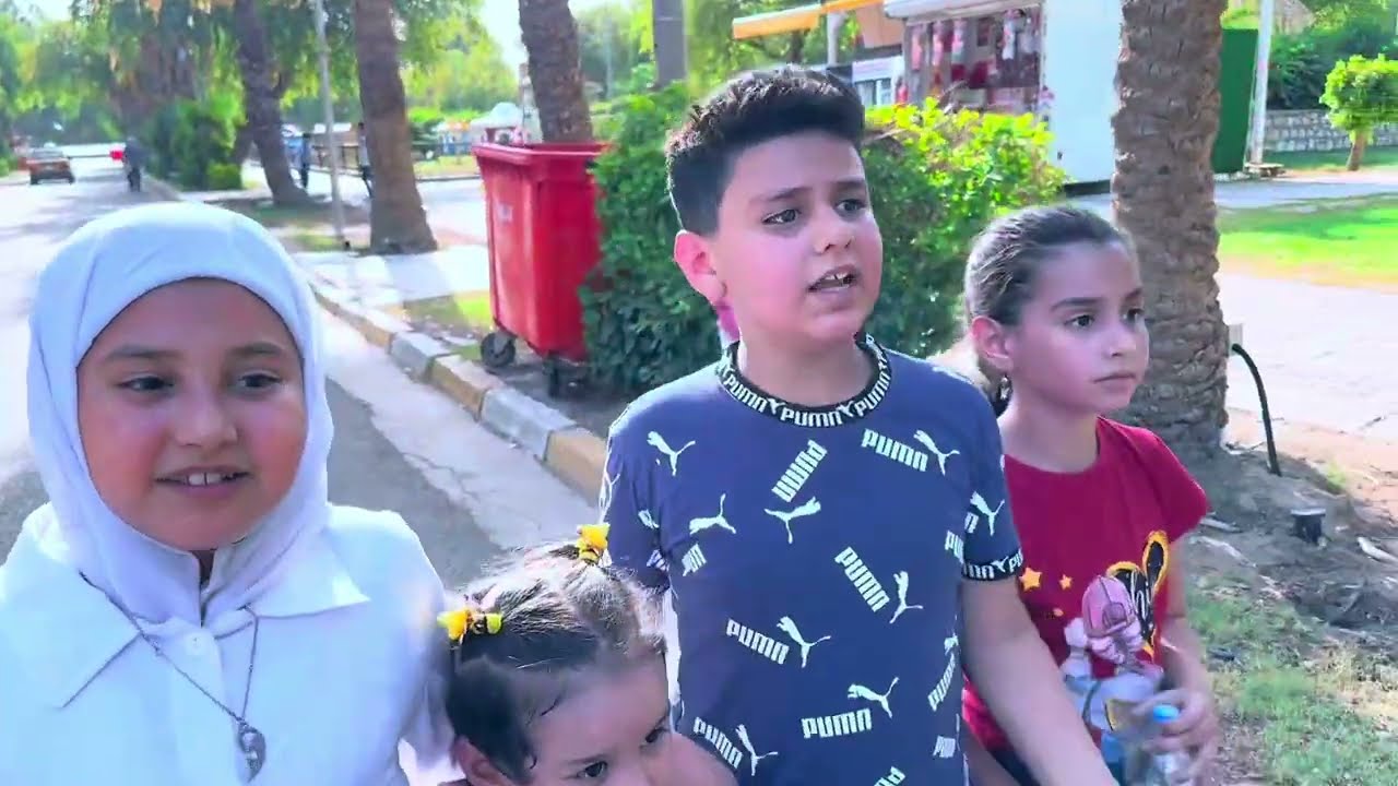 طفل يجد قناع سحري ياخذهم جوله في الالعاب شوفو شصار بيهم