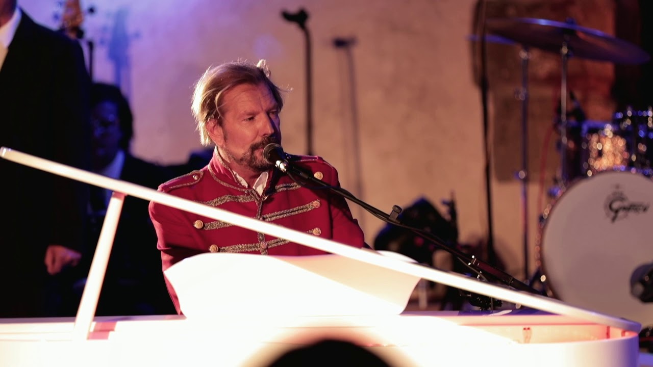 Gianni Rijavec in godalni kvartet: Beli golob. Koncert - 27. 12. 2019 ob 16.55 na TV SLO 2