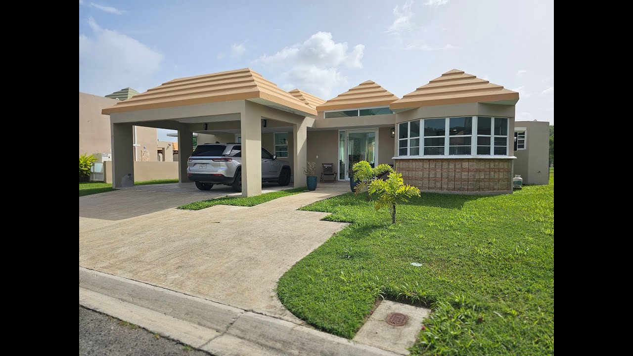 House For Sale Urb. Casabella is a gated residential community in Naguabo, Puerto Rico.