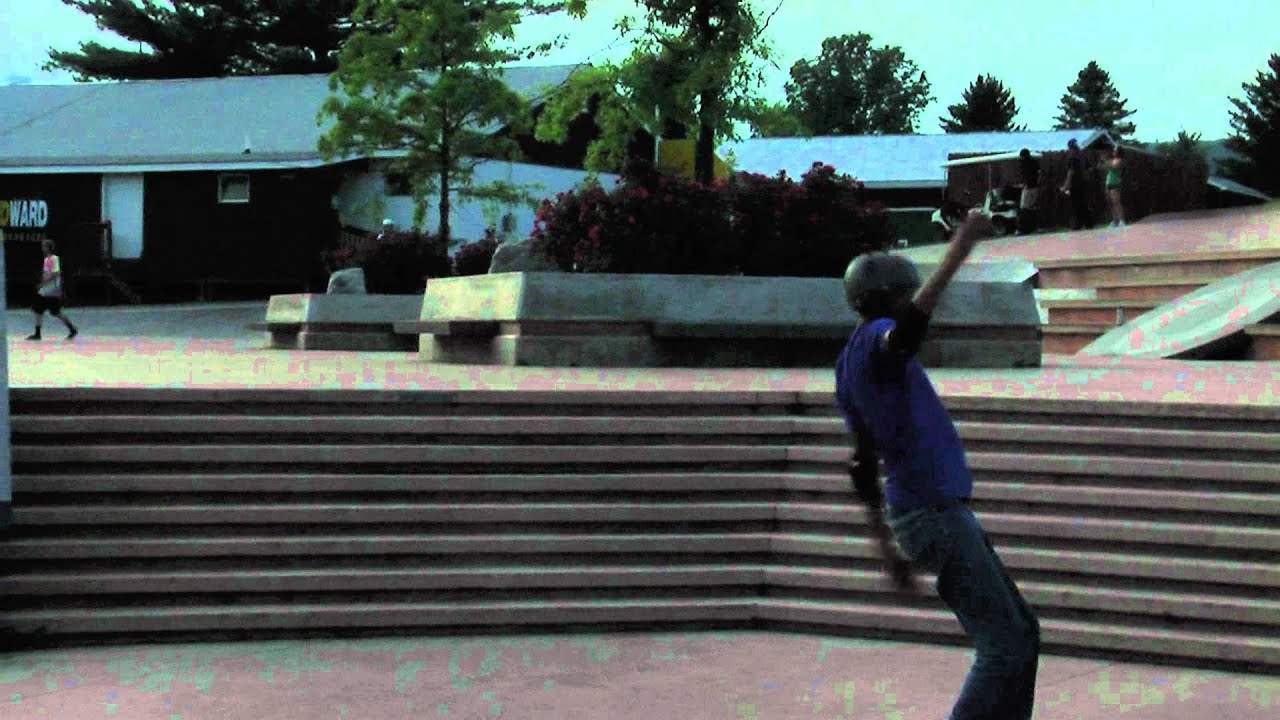 Kickflip Target Plaza 8 (Woodward week 7 2011)
