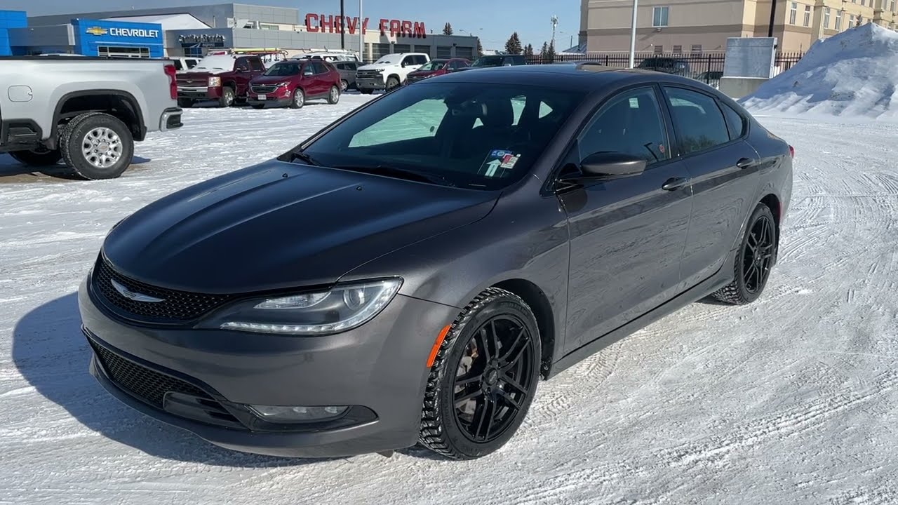 Обзор Chrysler 200 S 2016 года