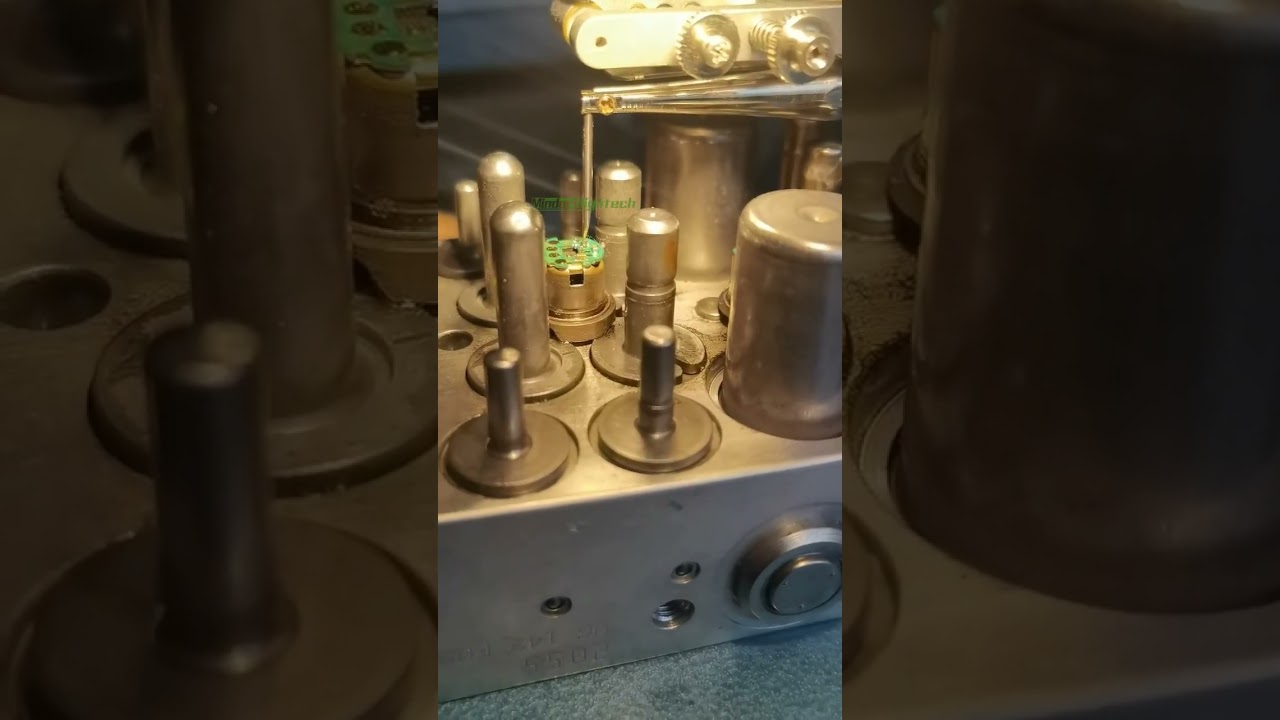 Deep access wire wedge bonding