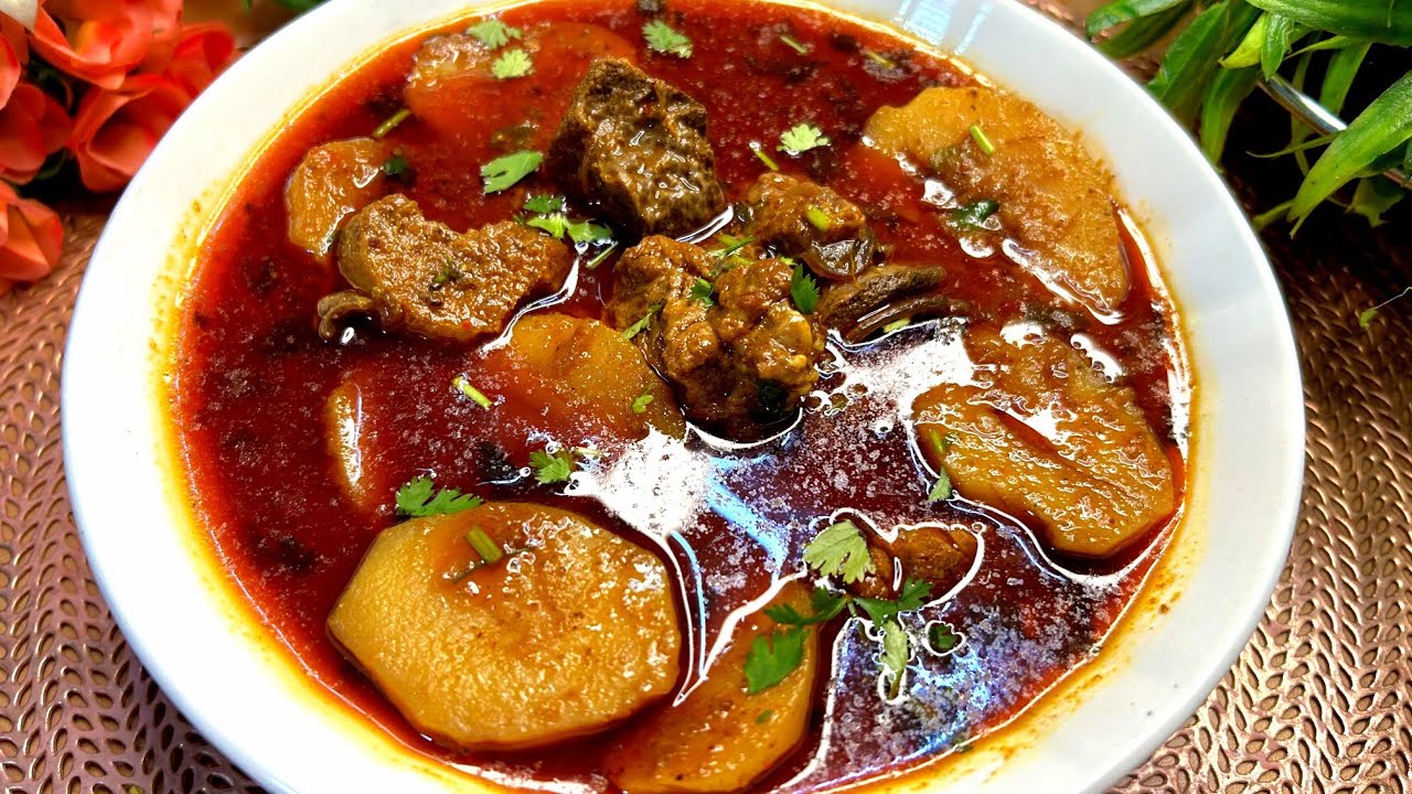 Traditional Style Dhaniye Wala Aalu Gosht Ka Salan ❤️ U P Ka Famous Aalu Gosht Recipe👌😋