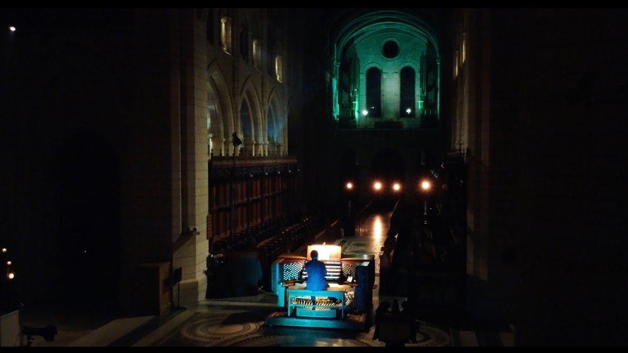Martin Baker plays the Chaconne (Partita in D minor, BWV 1004) – J. S. Bach, arr. Middelschulte