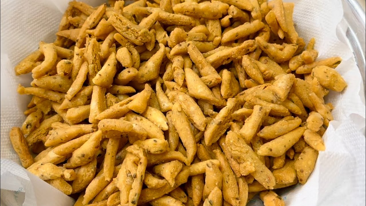 दीवाली के लिए नमकीन तो बना कर रख ली😀 बिना मैदा बिना आटा, बिना बेले, एक महीना स्टोर