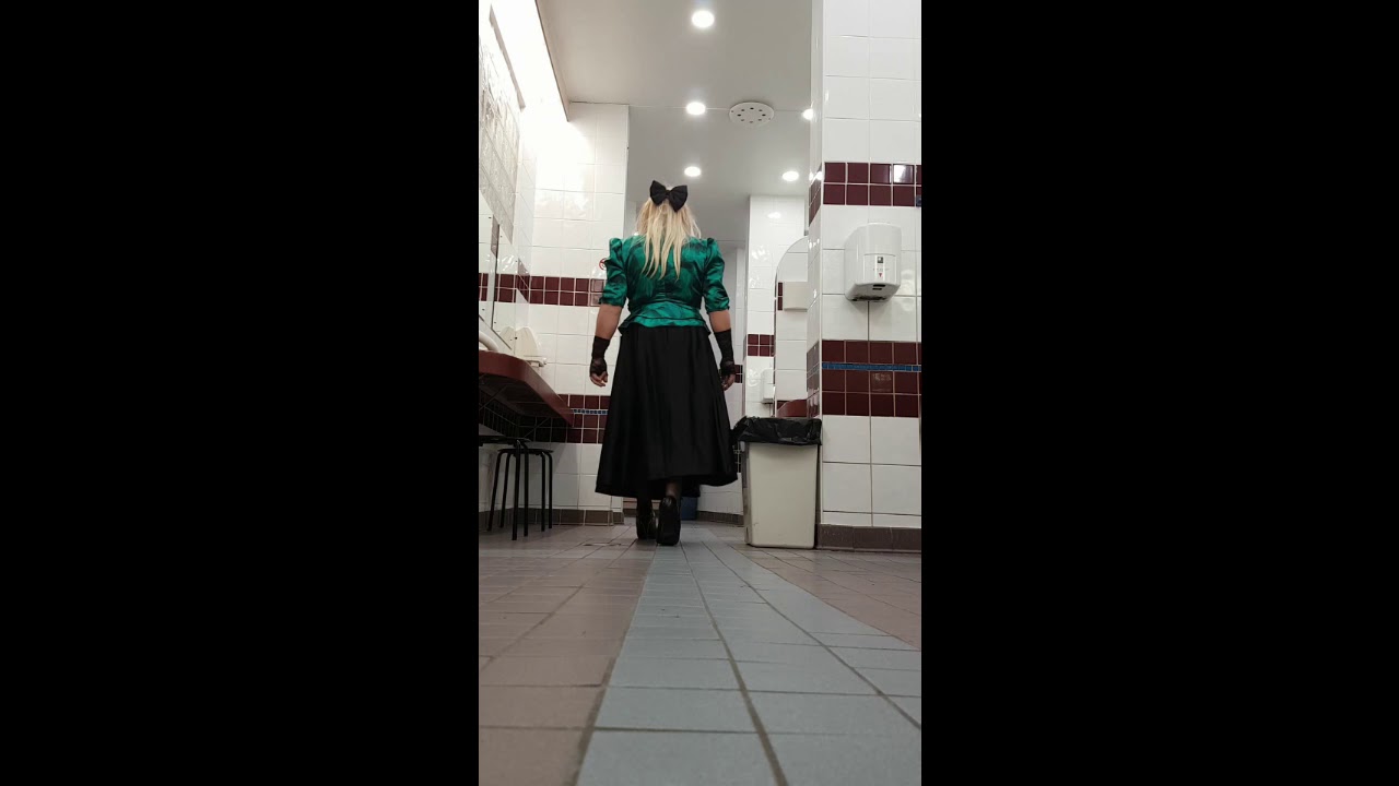 A night out in the toilets