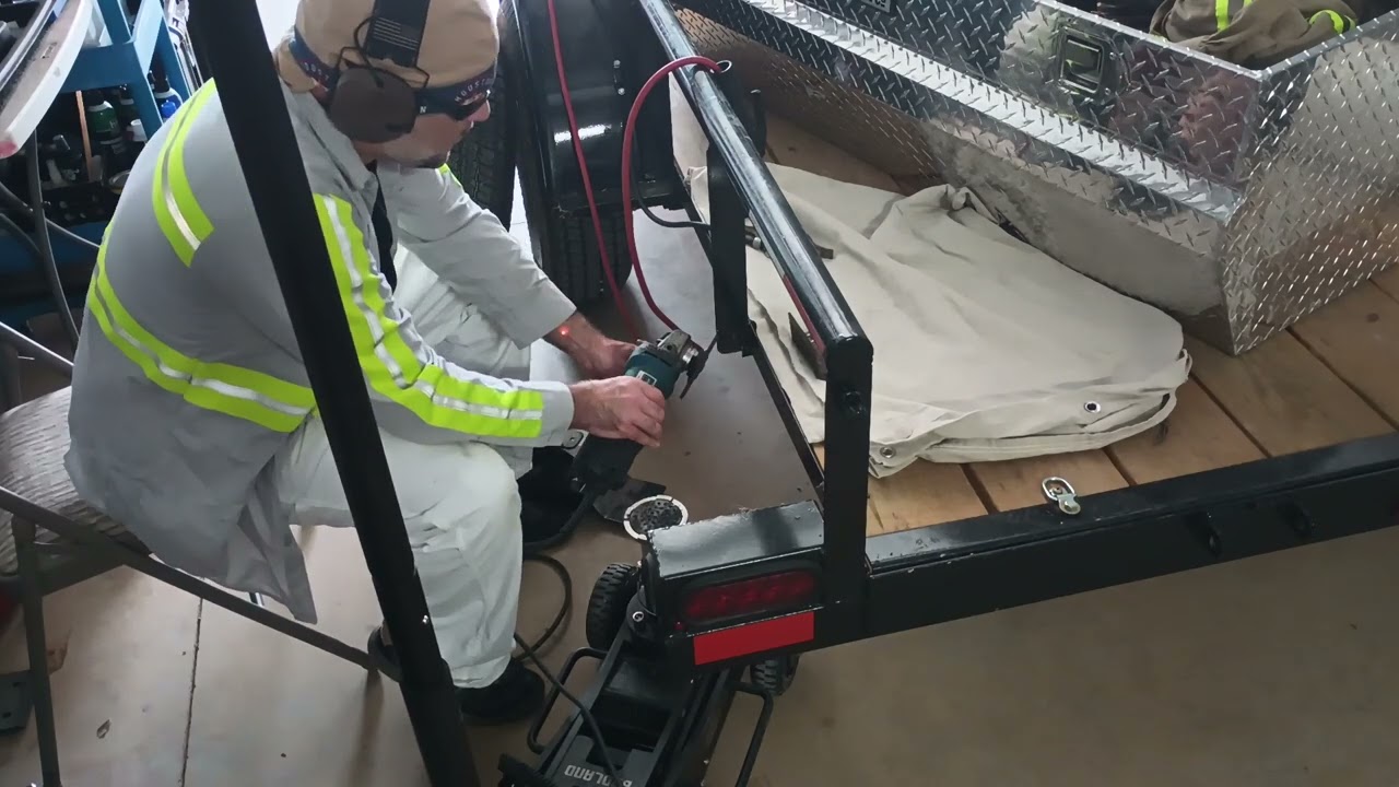 Spare tire bracket and brace install on the utility trailer 💯🇺🇸#2025 