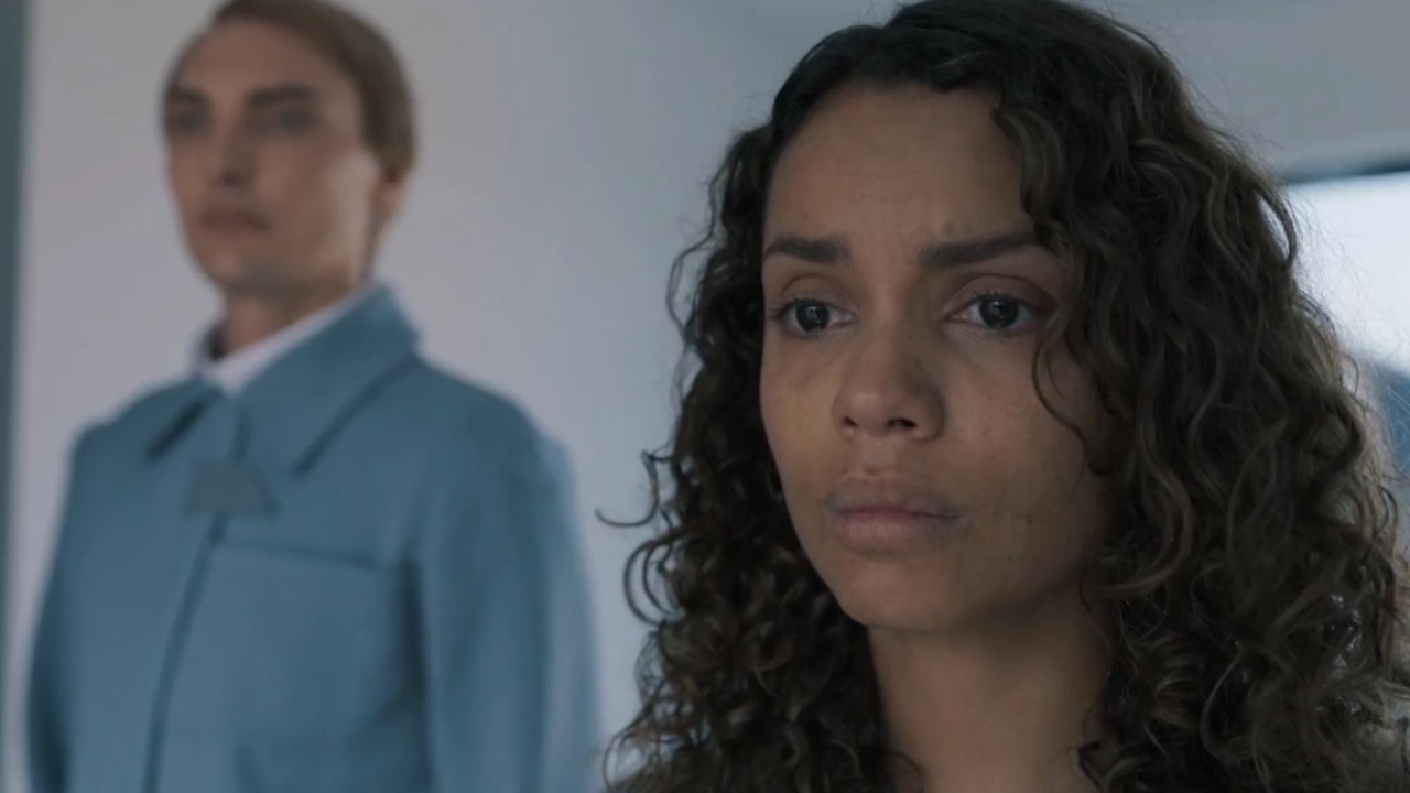 A Robot Falls Madly in Love With the Wife and Decides to Eliminate Her Husband