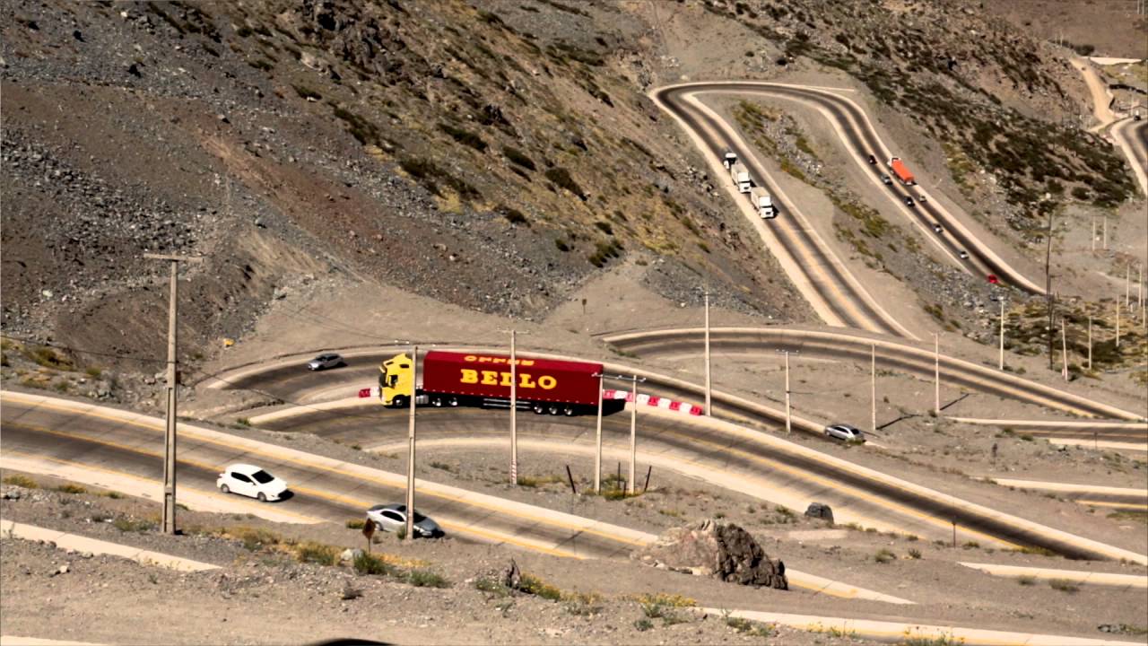 Volvo Trucks - The steep hills of Chile - Drivers&rsquo; Fuel Challenge